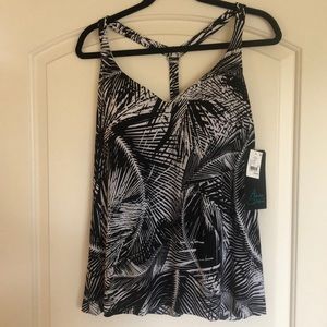 NWT black and white racer back tankini